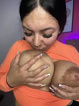 Изображение секс-шоу модели Miia__Taylor