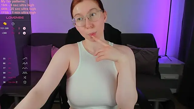 alice_tenderly's sex show image