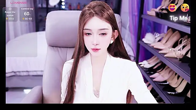 Liora-'s sex show image