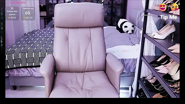 Liora-'s sex show image