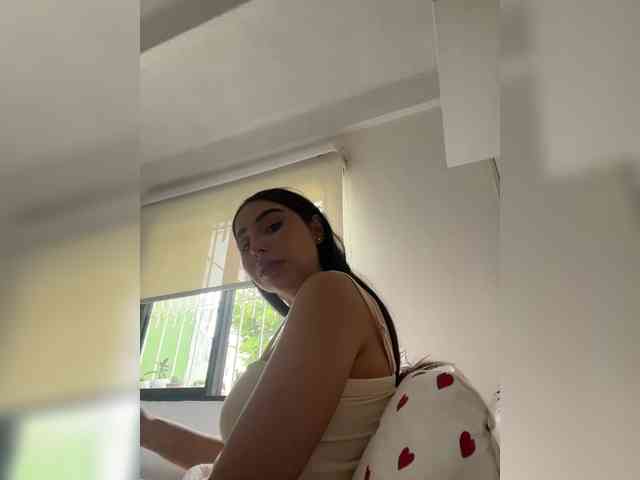 Изображение секс-шоу модели SallyeLeins