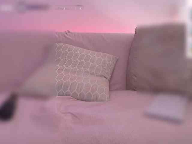 Изображение секс-шоу модели SallyeLeins