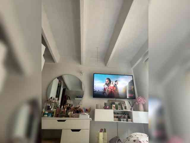 SallyeLeins's sex show image SallyeLeins's sex show image