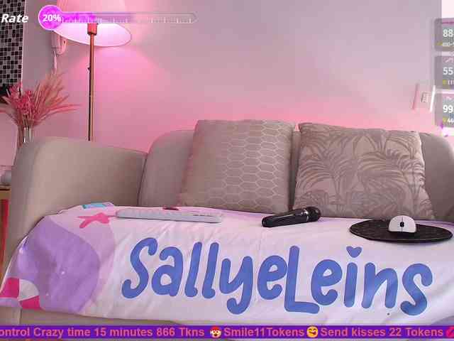 SallyeLeins's sex show image SallyeLeins's sex show image