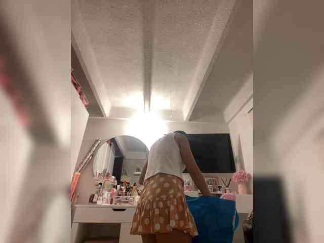 SallyeLeins's sex show image SallyeLeins's sex show image