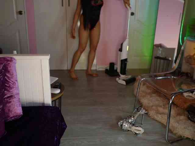 urFilipinaGirl's sex show image