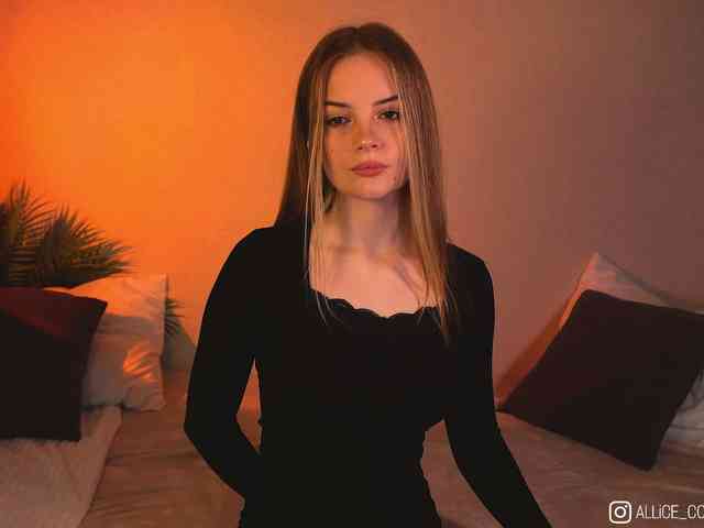 Изображение секс-шоу модели 1-Babyfox