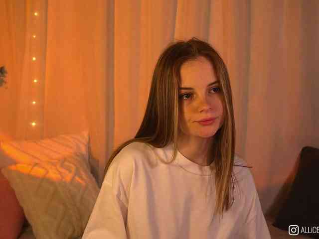 Изображение секс-шоу модели 1-Babyfox Изображение секс-шоу модели 1-Babyfox