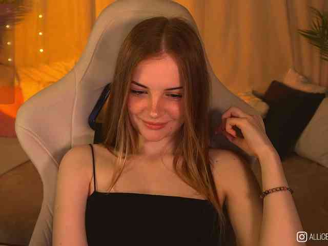 Изображение секс-шоу модели 1-Babyfox Изображение секс-шоу модели 1-Babyfox