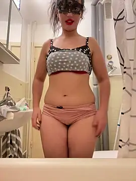 Milana_UK's sex show image