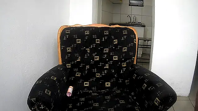 GoldenPussyXOXO's sex show image