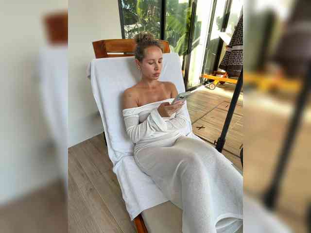 Sexshow-Bild von meow-777