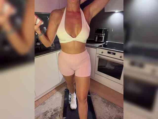 meow-777's sex show image