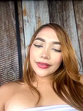 CyberMiaXXX's sex show image