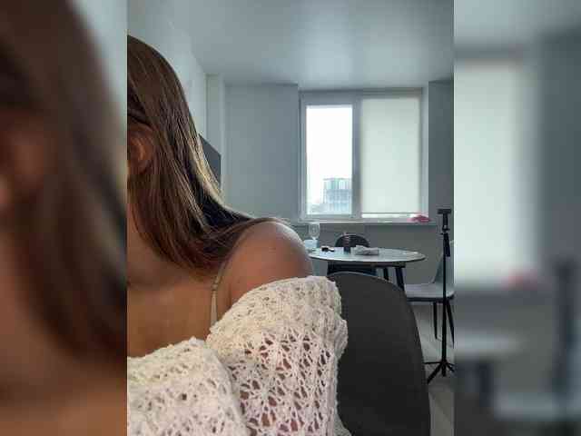 Tati16's sex show image