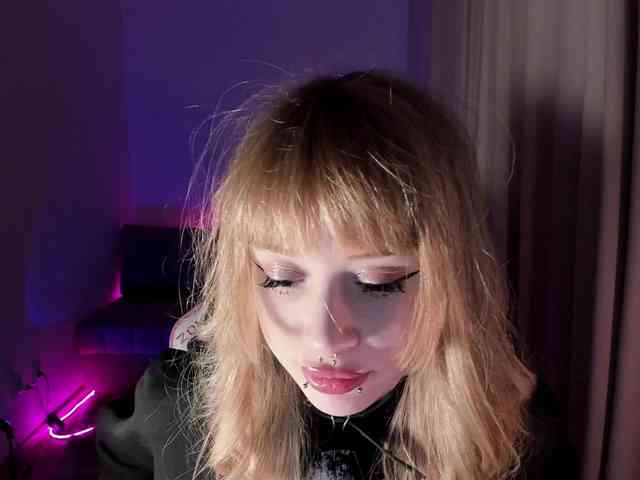 mnepohuyy's sex show image mnepohuyy's sex show image