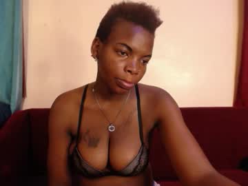 Sexshow-Bild von dollface_bella Sexshow-Bild von dollface_bella