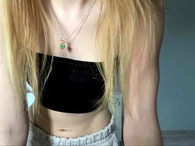 Изображение секс-шоу модели PinkPetal