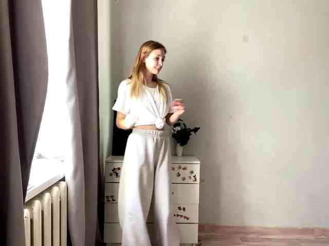 Изображение секс-шоу модели PinkPetal