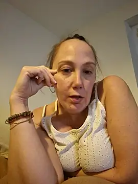 Изображение секс-шоу модели Wisie_Cutie Изображение секс-шоу модели Wisie_Cutie