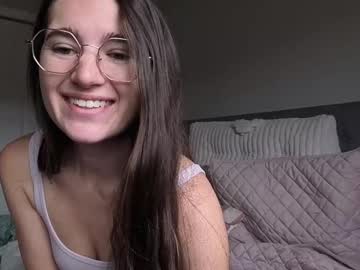 bambifarrina's sex show image