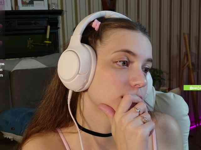 Sexshow-Bild von SarahSupershy Sexshow-Bild von SarahSupershy