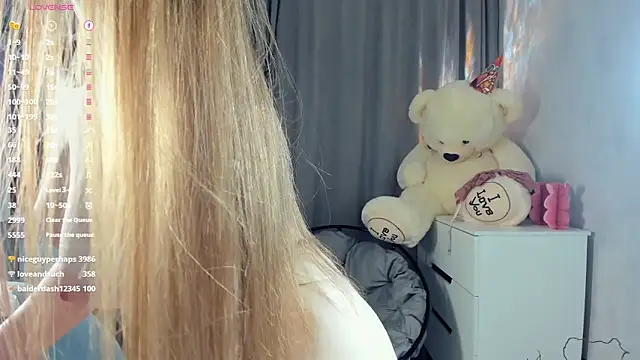 Изображение секс-шоу модели BelleDream Изображение секс-шоу модели BelleDream