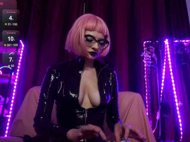 Изображение секс-шоу модели CyberGoddess