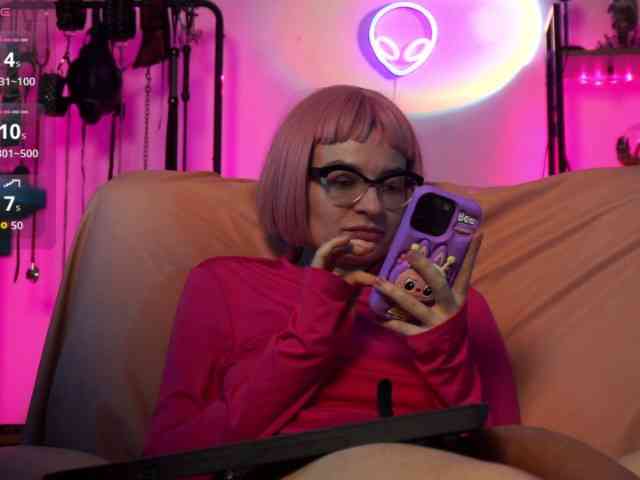 Изображение секс-шоу модели CyberGoddess Изображение секс-шоу модели CyberGoddess