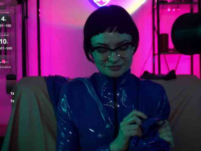 Изображение секс-шоу модели CyberGoddess Изображение секс-шоу модели CyberGoddess