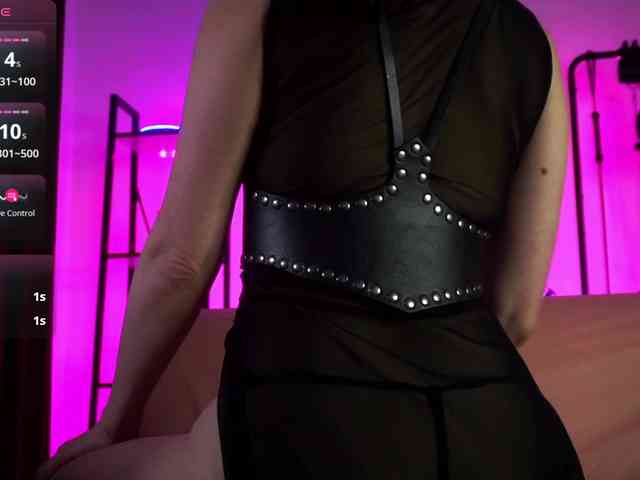 CyberGoddess's sex show image