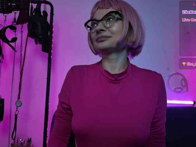 Изображение секс-шоу модели CyberGoddess Изображение секс-шоу модели CyberGoddess