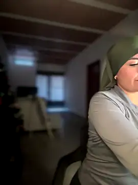 lalilamassu1's sex show image