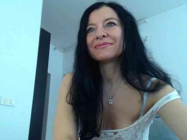 blueyesbaby's sex show image