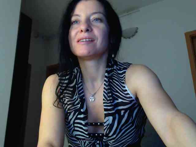 blueyesbaby's sex show image