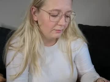 barbiegirl966's sex show image