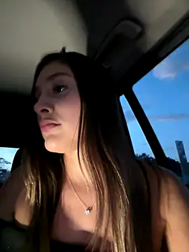 LAURA_VANESA's sex show image LAURA_VANESA's sex show image