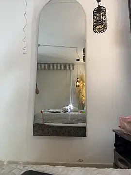 Изображение секс-шоу модели LAURA_VANESA