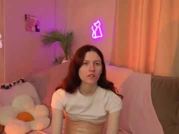 little_red_rosy's sex show image