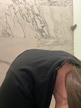 Изображение секс-шоу модели Isabella21_ Изображение секс-шоу модели Isabella21_