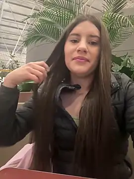 Изображение секс-шоу модели Isabella21_ Изображение секс-шоу модели Isabella21_