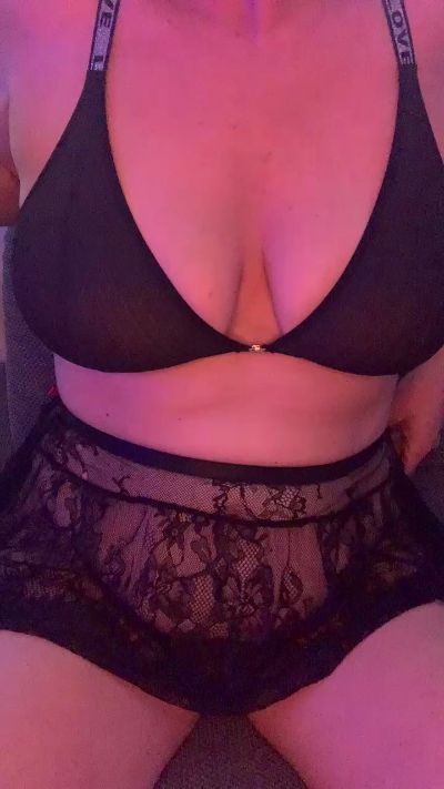 Statuesque_X's sex show image