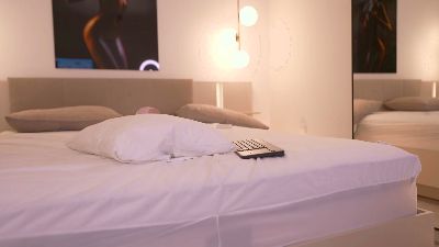 Dovia's sex show image