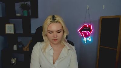 SweetLilyxo's sex show image SweetLilyxo's sex show image