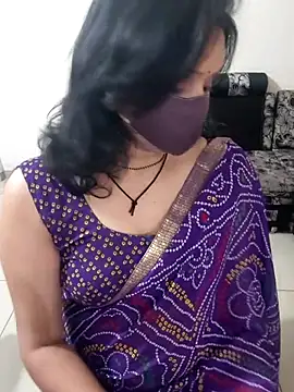 Изображение секс-шоу модели khushikhushi