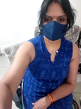 Изображение секс-шоу модели khushikhushi