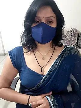 Изображение секс-шоу модели khushikhushi