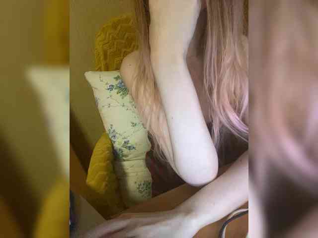 Alexi12's sex show image Alexi12's sex show image