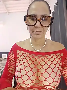 EmperatrizMilf's sex show image