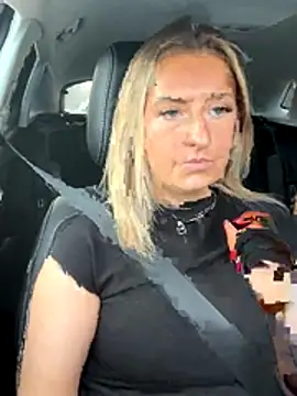 RebeccaSquirtsXXX's sex show image